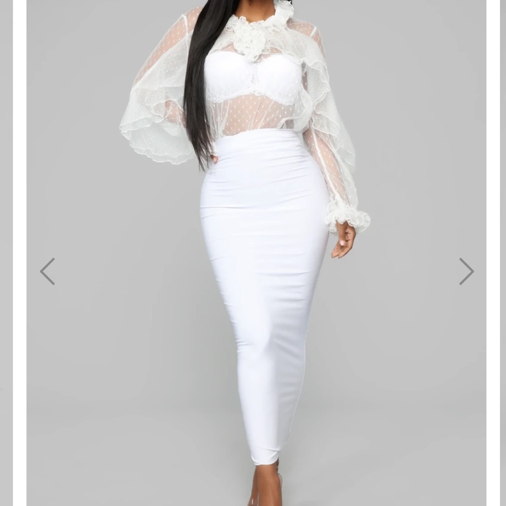 Take A Peek Top - White